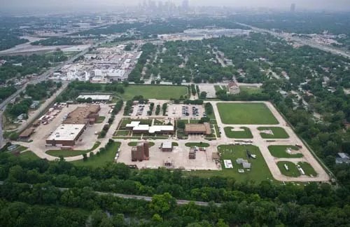 Dallas Police Looking for Active Shooter In Old East Dallas, Paramedic Shot (Updating)