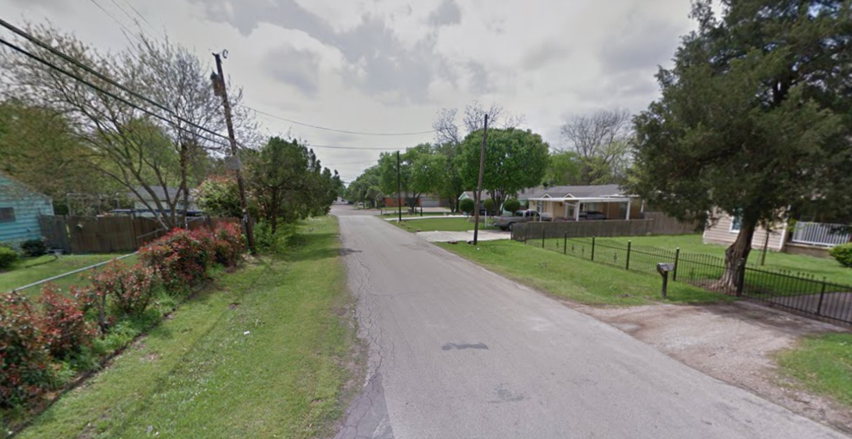 Officer Shoots Man in the Stomach During Taser Tussle