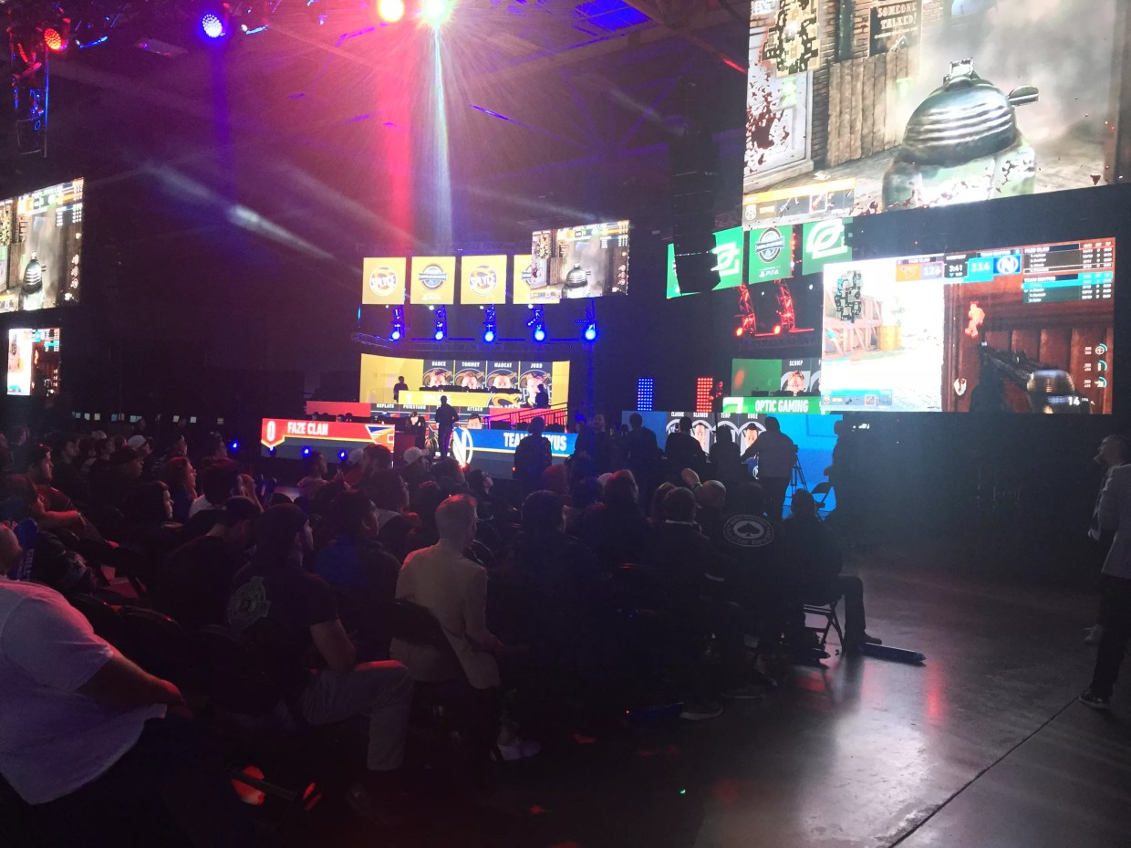 Bomb Hoaxes Disrupt <i>Call of Duty</i> Tournament at Convention Center