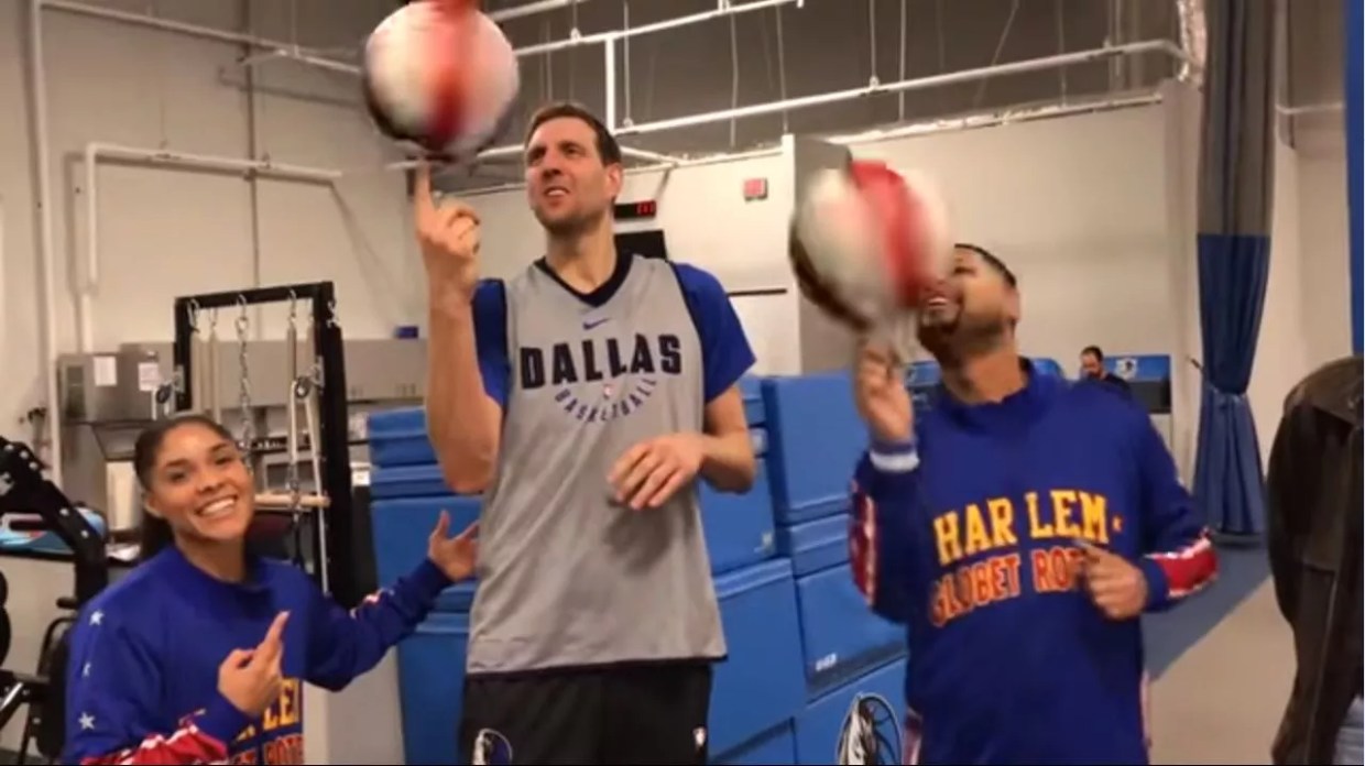 Watch Dirk Nowitzki and Rick Carlisle Clown Around with the Harlem Globetrotters (Video)