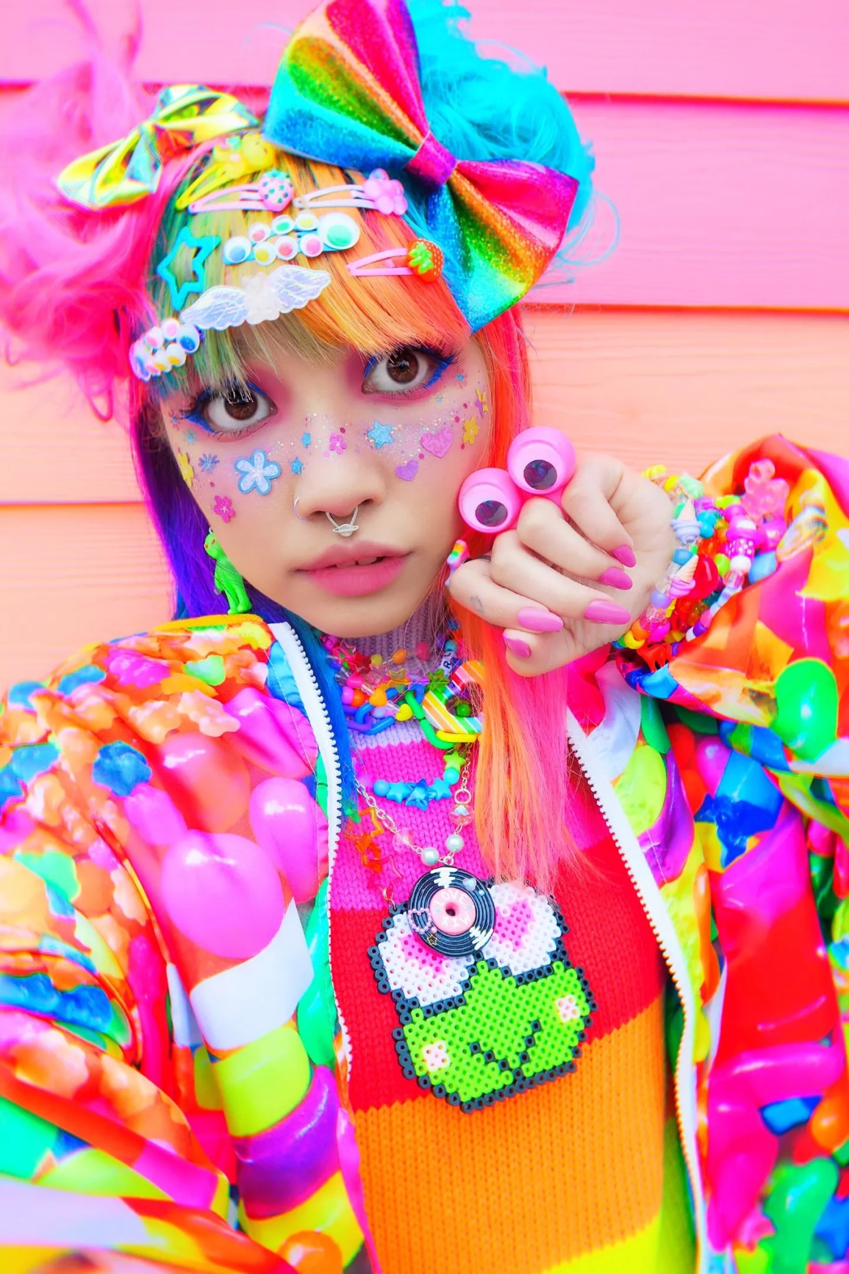 She’s Like a Rainbow: A Texas Artist Dresses Like a Rainbow to Ward Off Depression