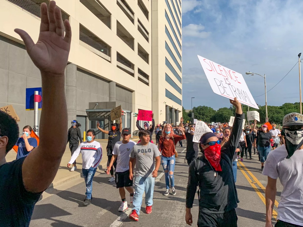 Did Dallas Cops Put Two Protesters in the Hospital?