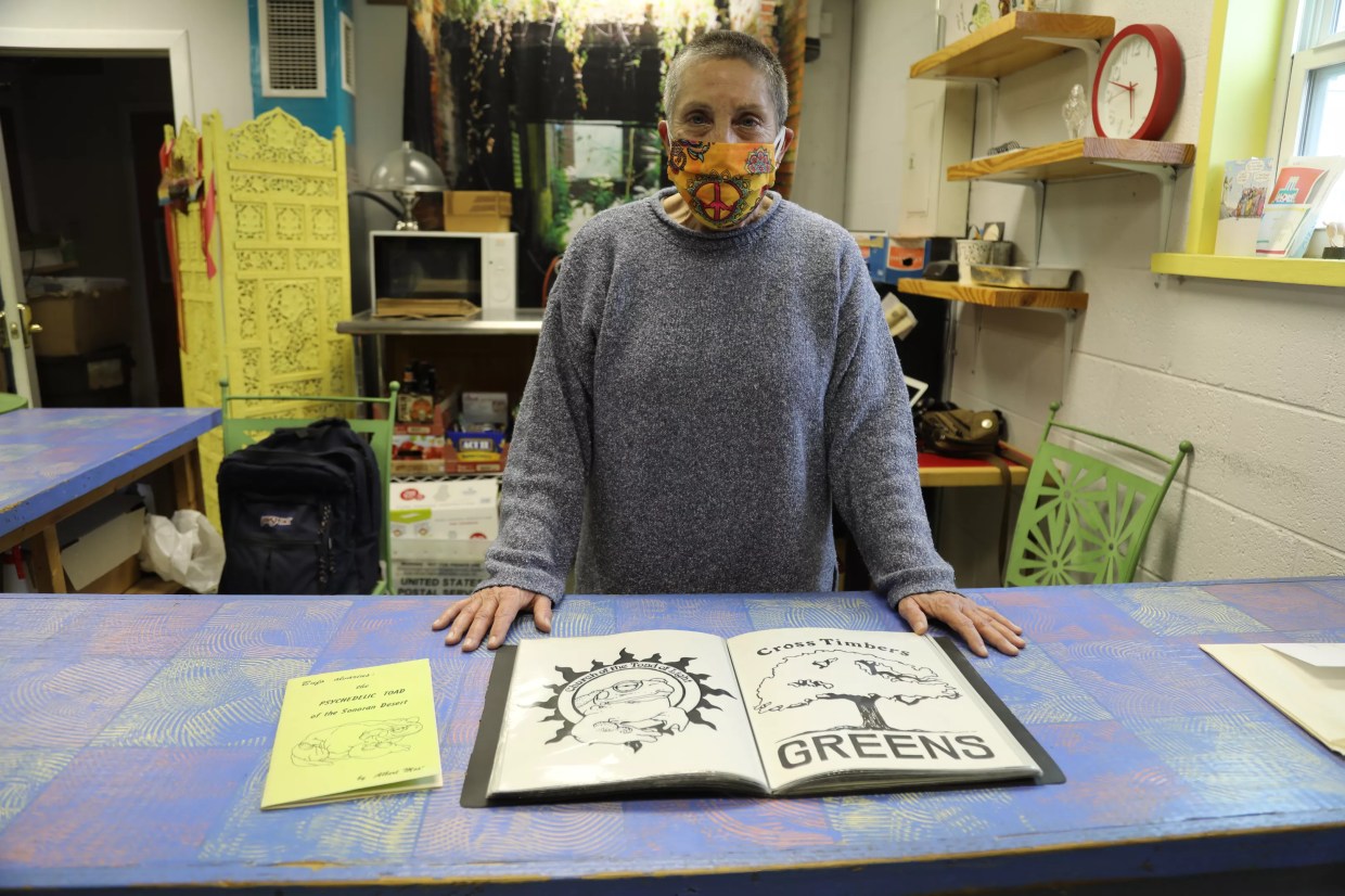 The Story Behind a 1984 Hallucinogenic Pamphlet From Denton Is Just as Trippy as Its Subject