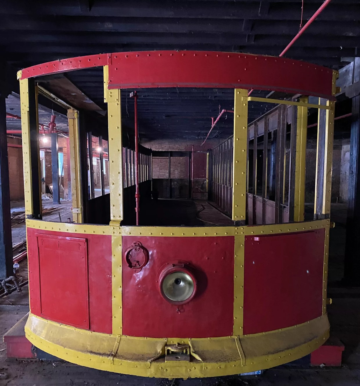 East Dallas Residents Want the Spaghetti Warehouse Trolley Back