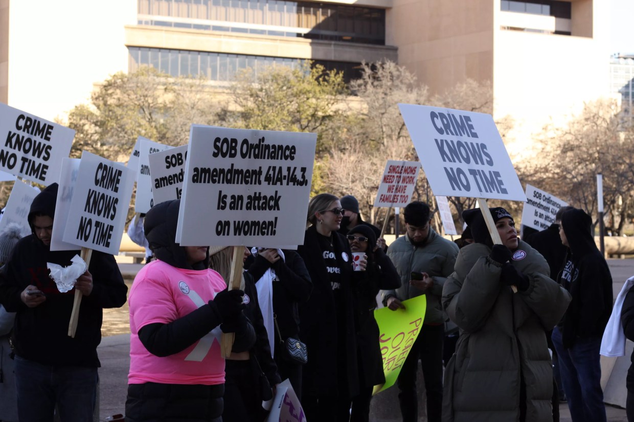 Dallas is Shutting Down Sexually Oriented Businesses in the Middle of the Night