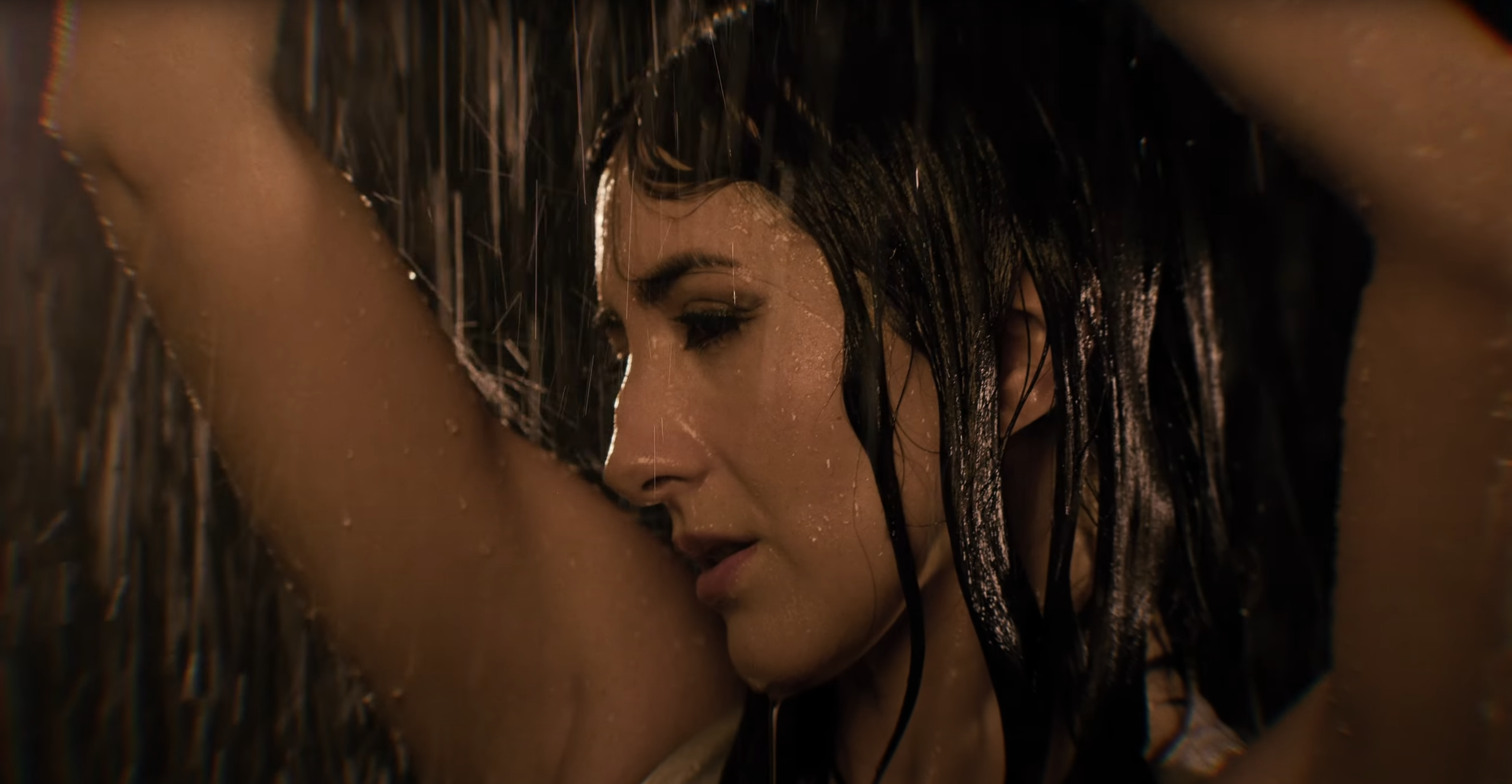 Adieu Anáis, a Dallas singer.