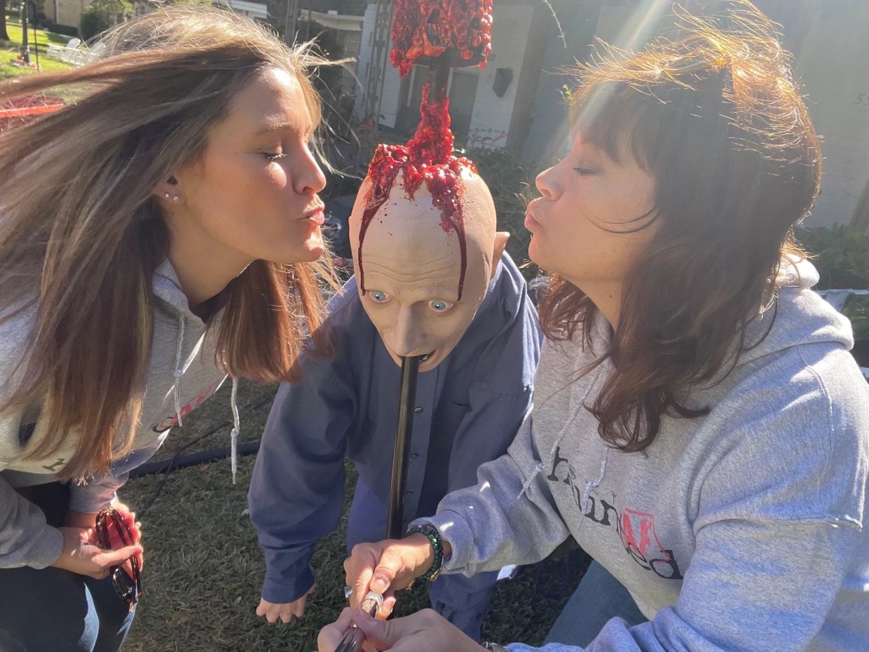 Dallas Paranormal Podcasters Crowdsource Local Ghost Stories